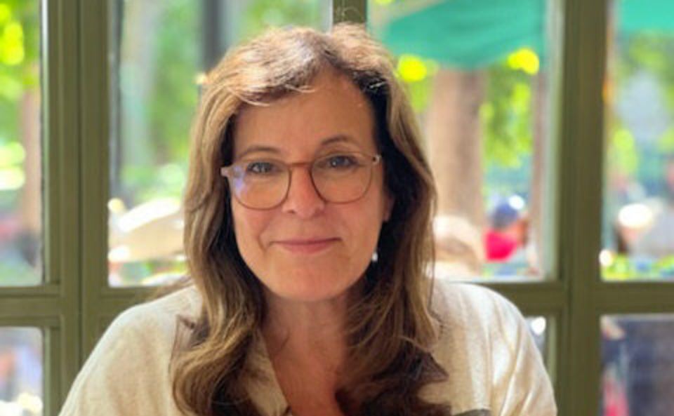 Виктория Джаксън биография