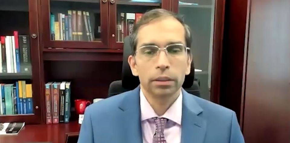 д-р Дийпак Бхат