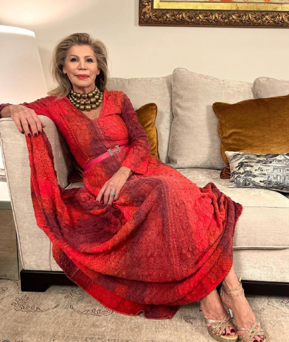 красива дамска рокля