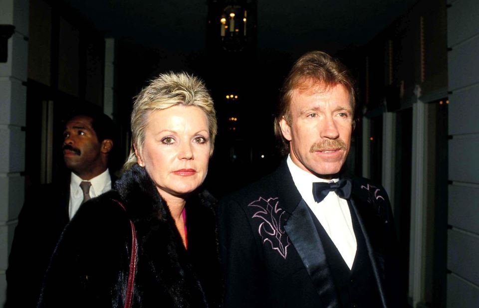 Чък Норис съпруга