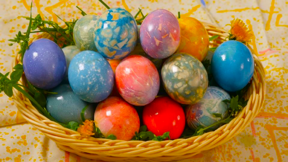 ярки великденски яйца