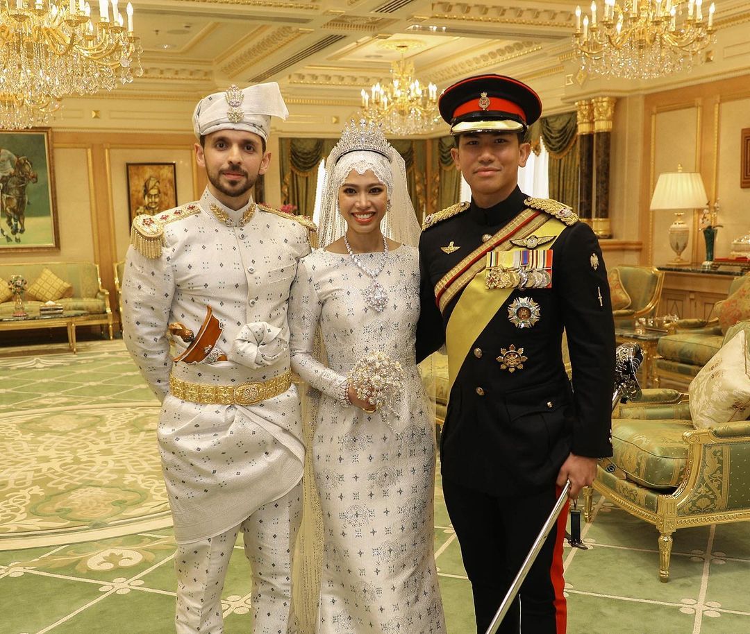 султана на Бруней дъщеря