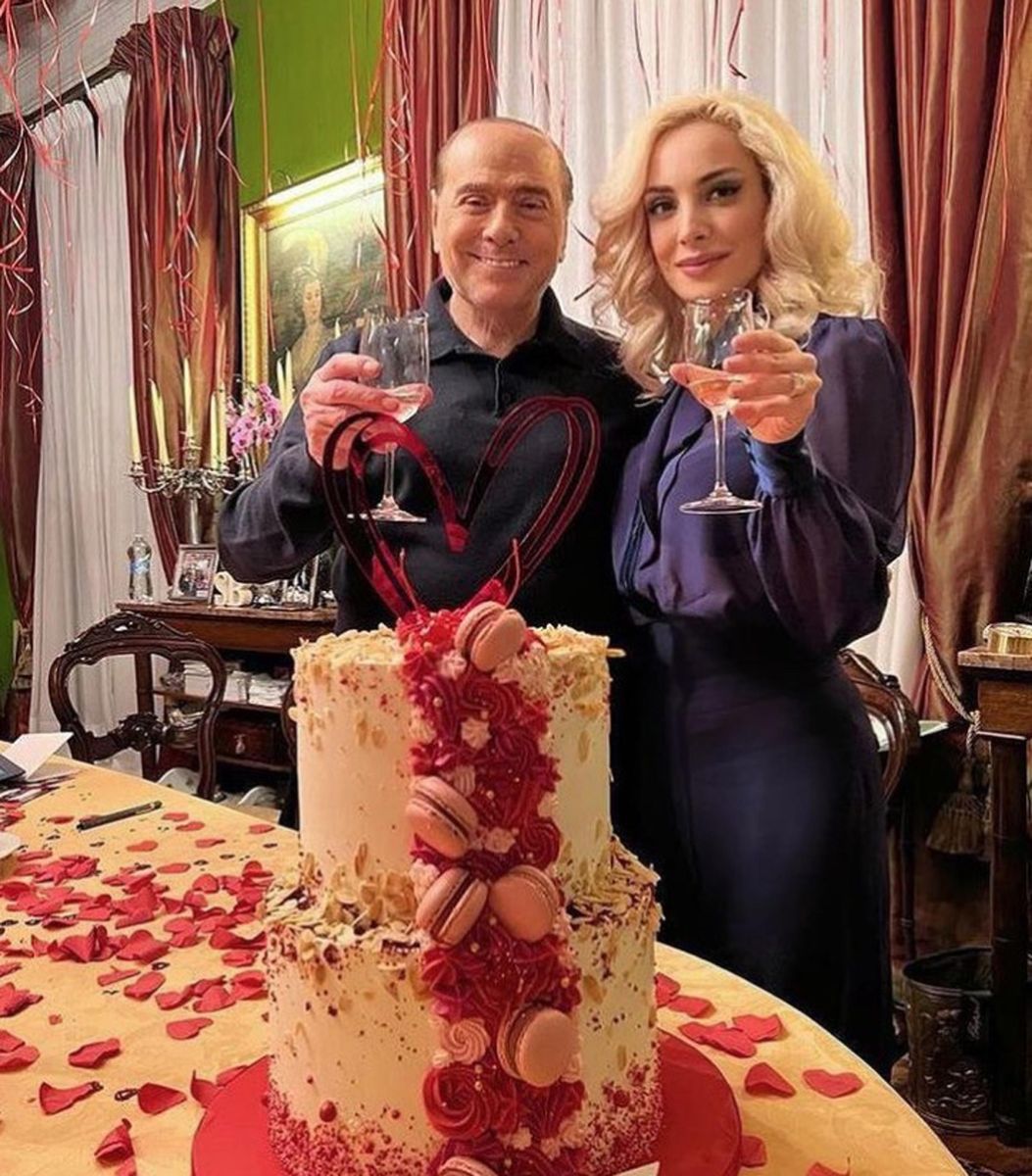 Берлускони и Фашина сватба