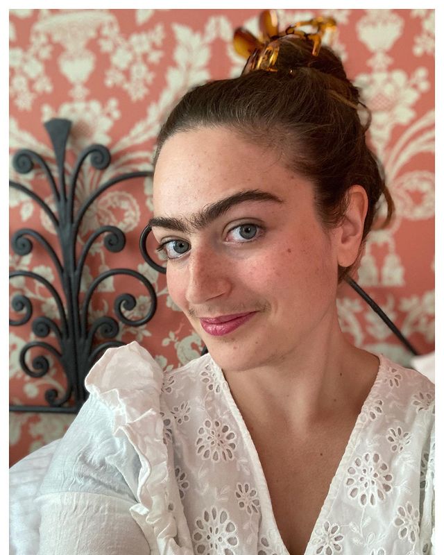  жена окосмяване 