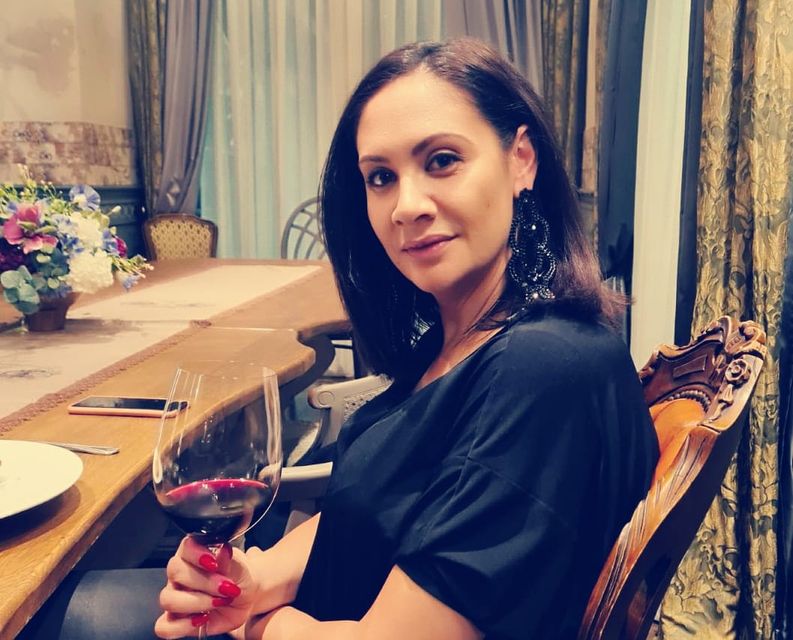 Мариана Попова вино