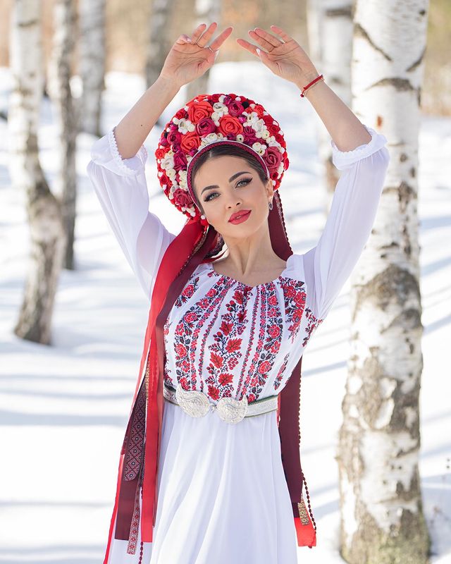 Райна украинска носия