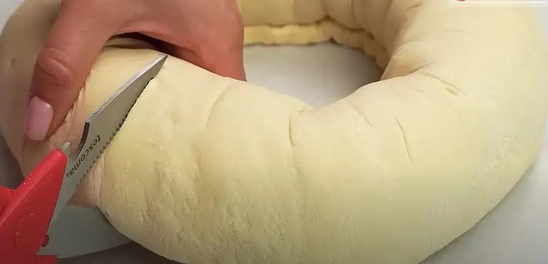 разрези в рулото