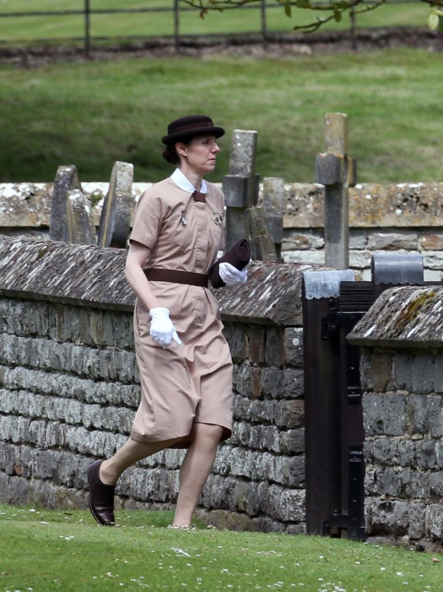 бавачка кралски деца