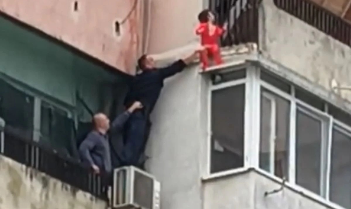 полицай спаси дете