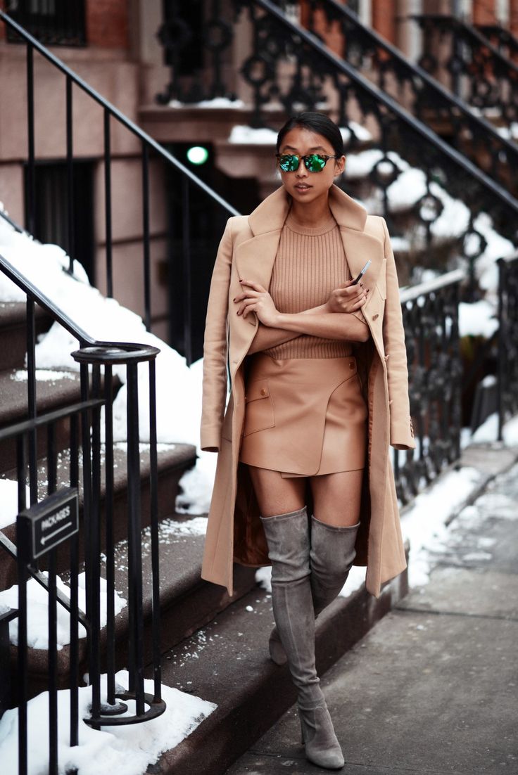 Margaret Zhang, overknee boots, camel coat, mirror sunglasses, camel, snow, fashion blogger: 