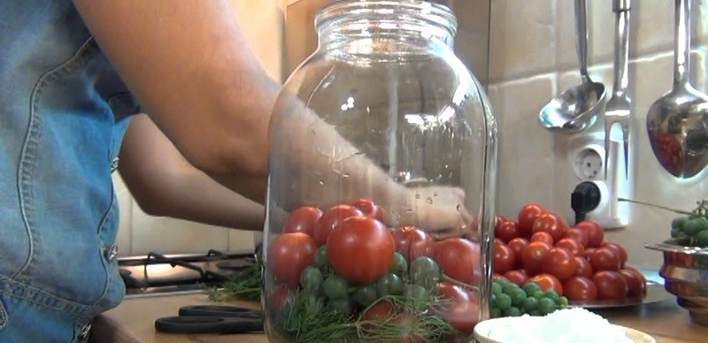 Мариновани домати за зимата