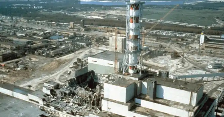 Чернобил разрушен реактор