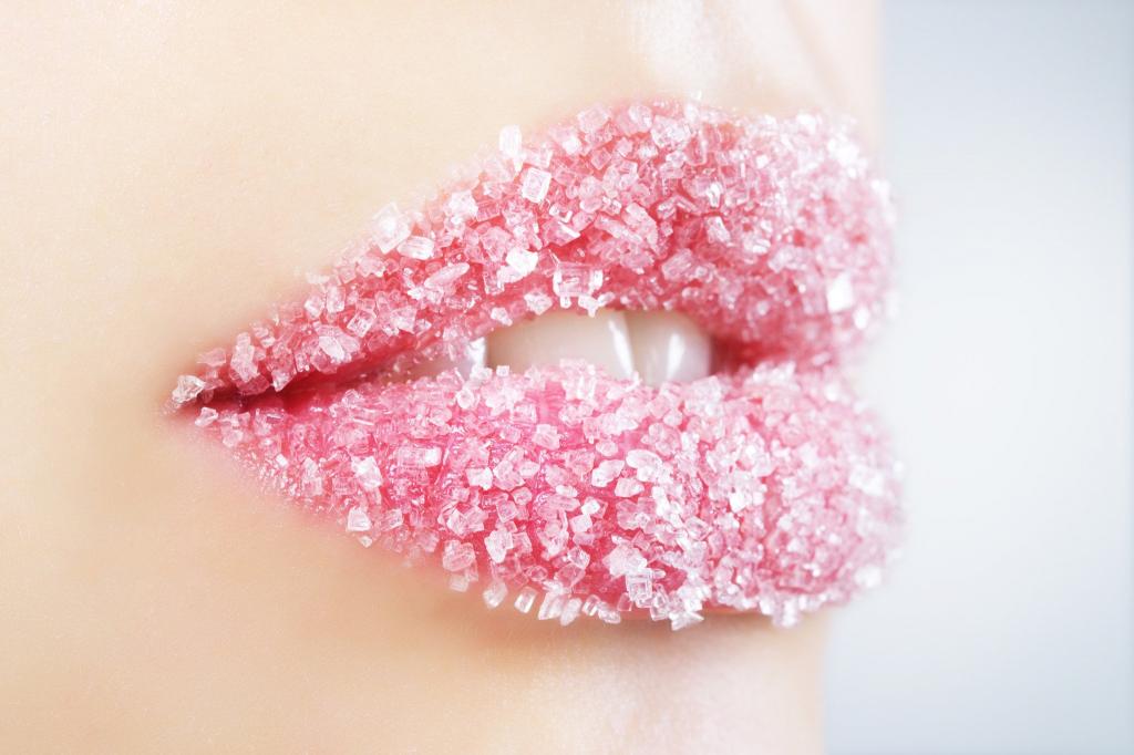 захарни устни