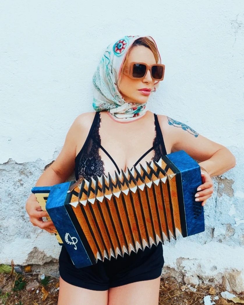 Ваня Щерева акордеон
