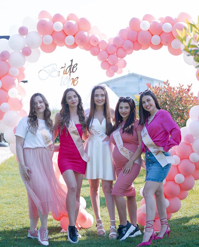  Вики Един за различен 