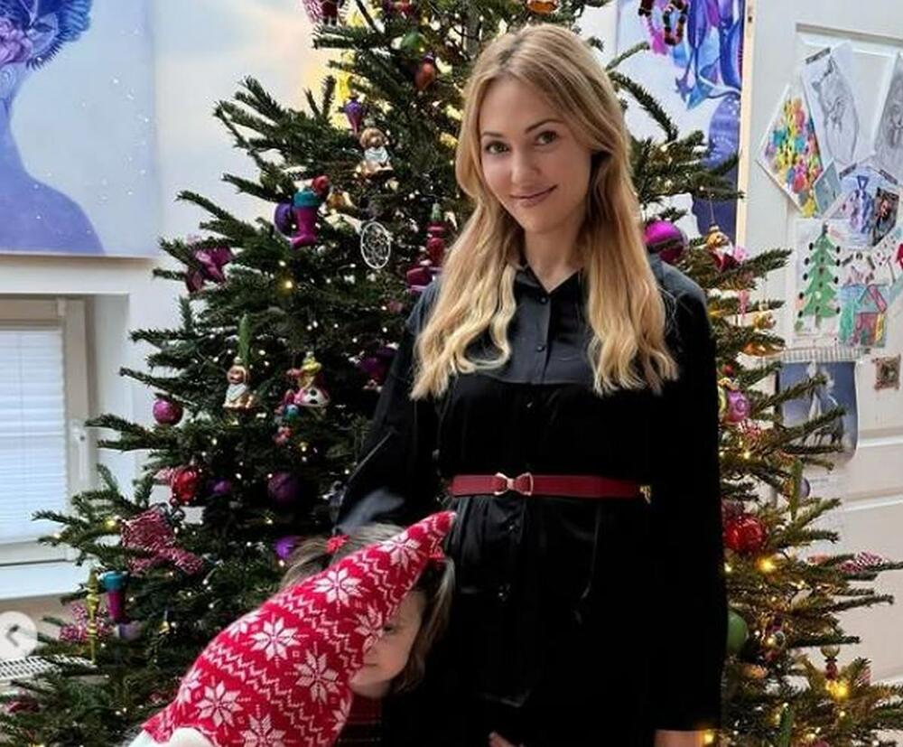 Мерием Узерли