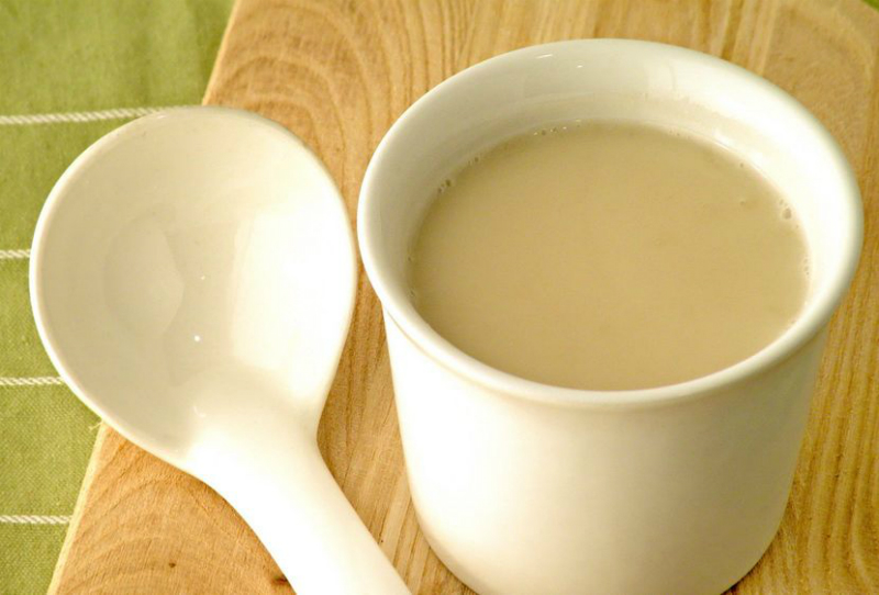 лечебни свойства на млякото и прополиса