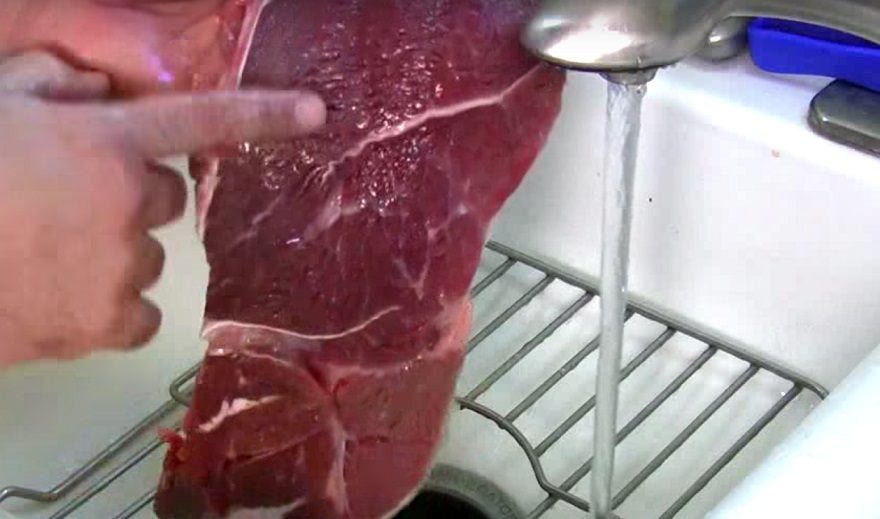 измиване на снимката месо