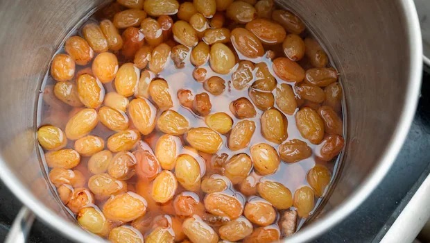 стафиди във вода