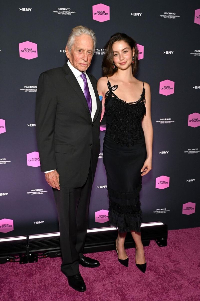 Карис Дъглас с баща  си