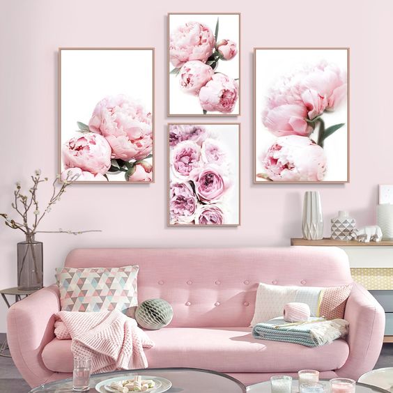 интериор розов диван