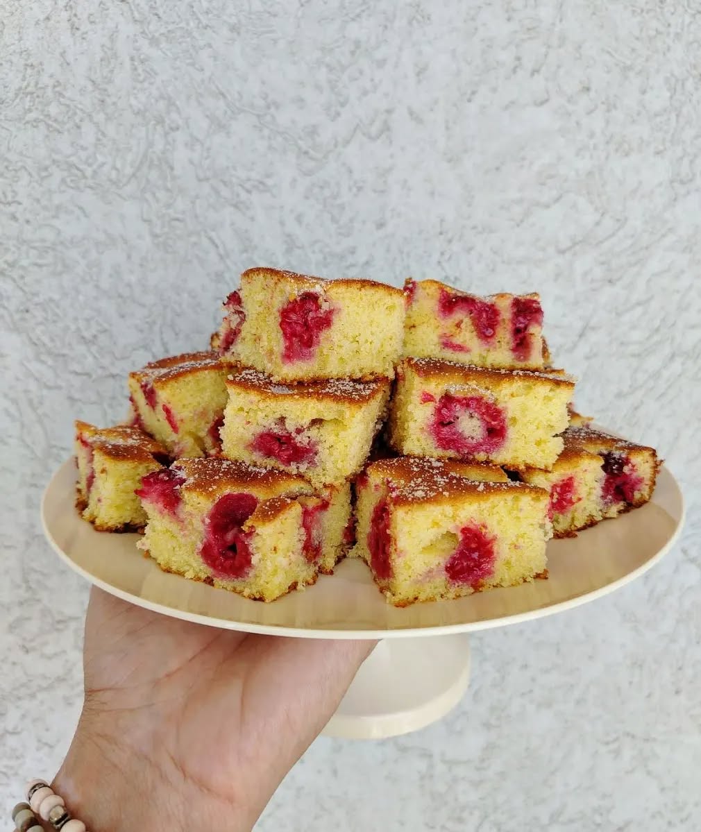 малинов сладкиш