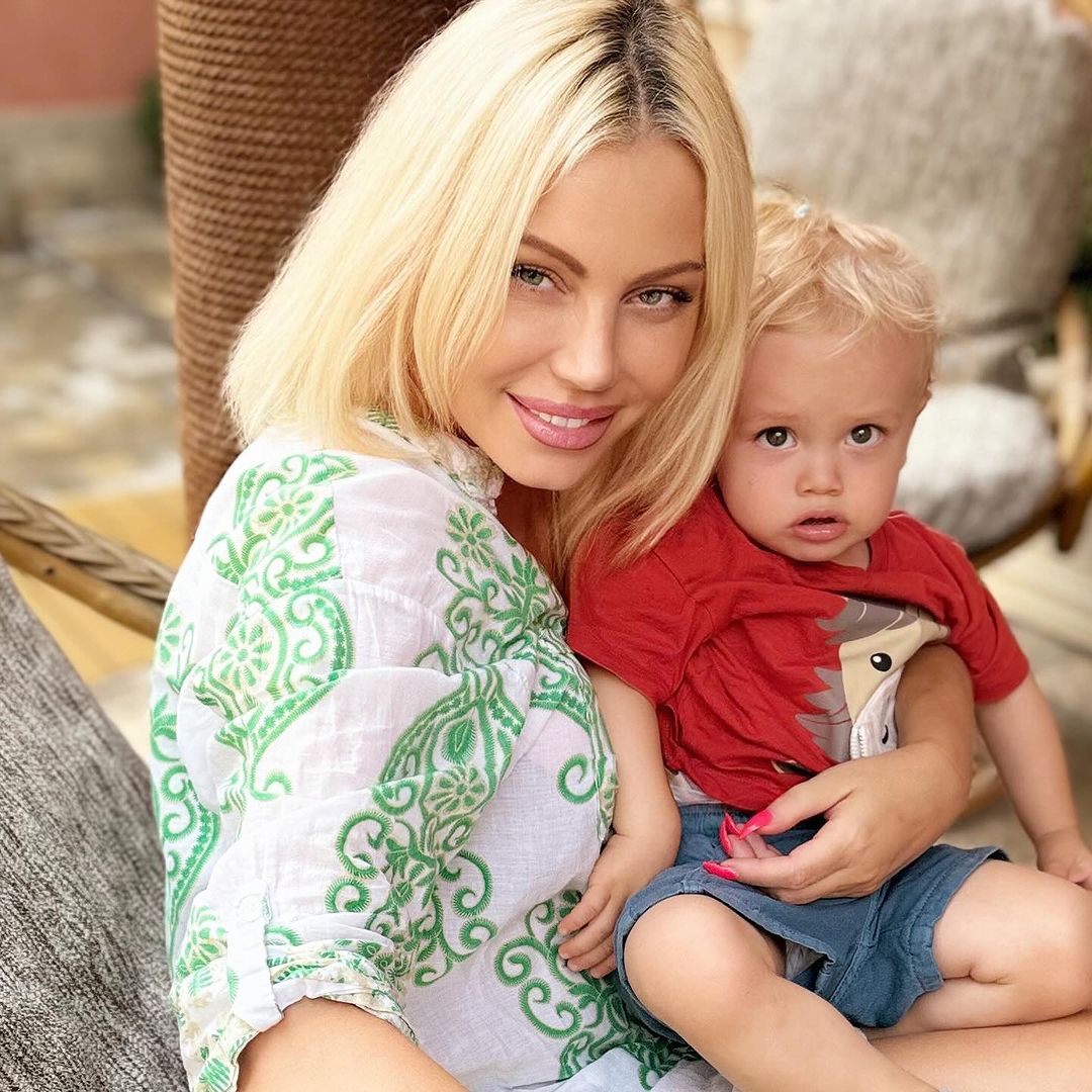  Камелия с Баян 