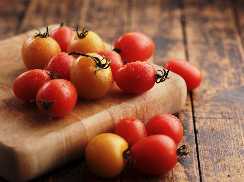 чери домати