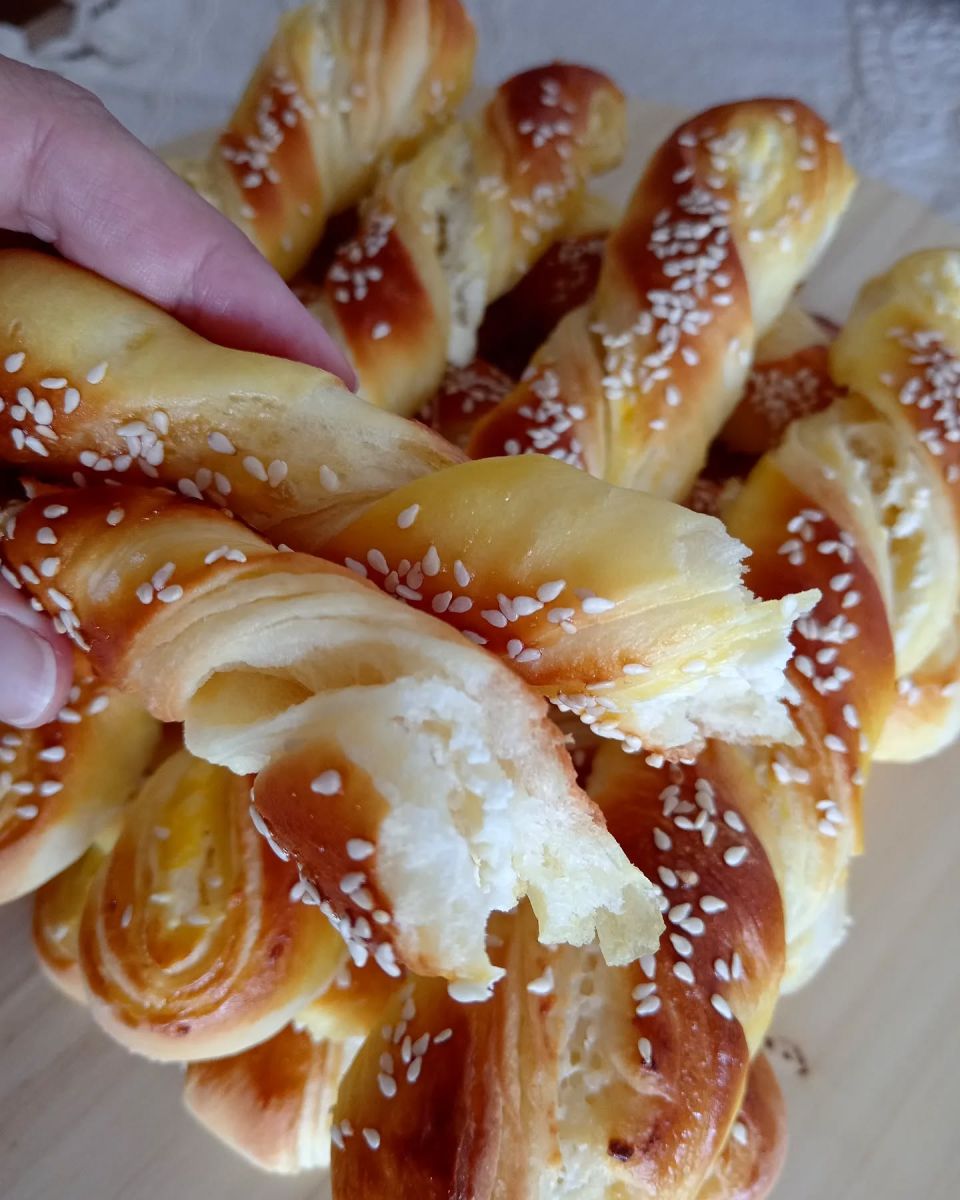 маслени пръчици от тесто с мая