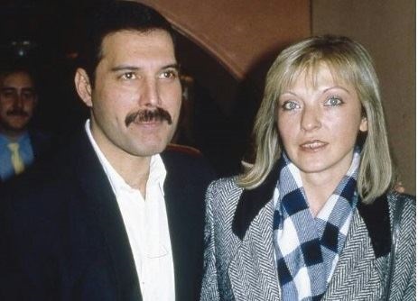 Фреди и Мери