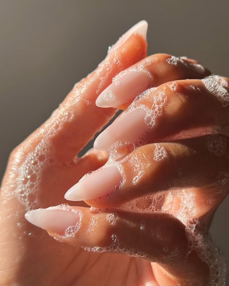 насапунисани ръце