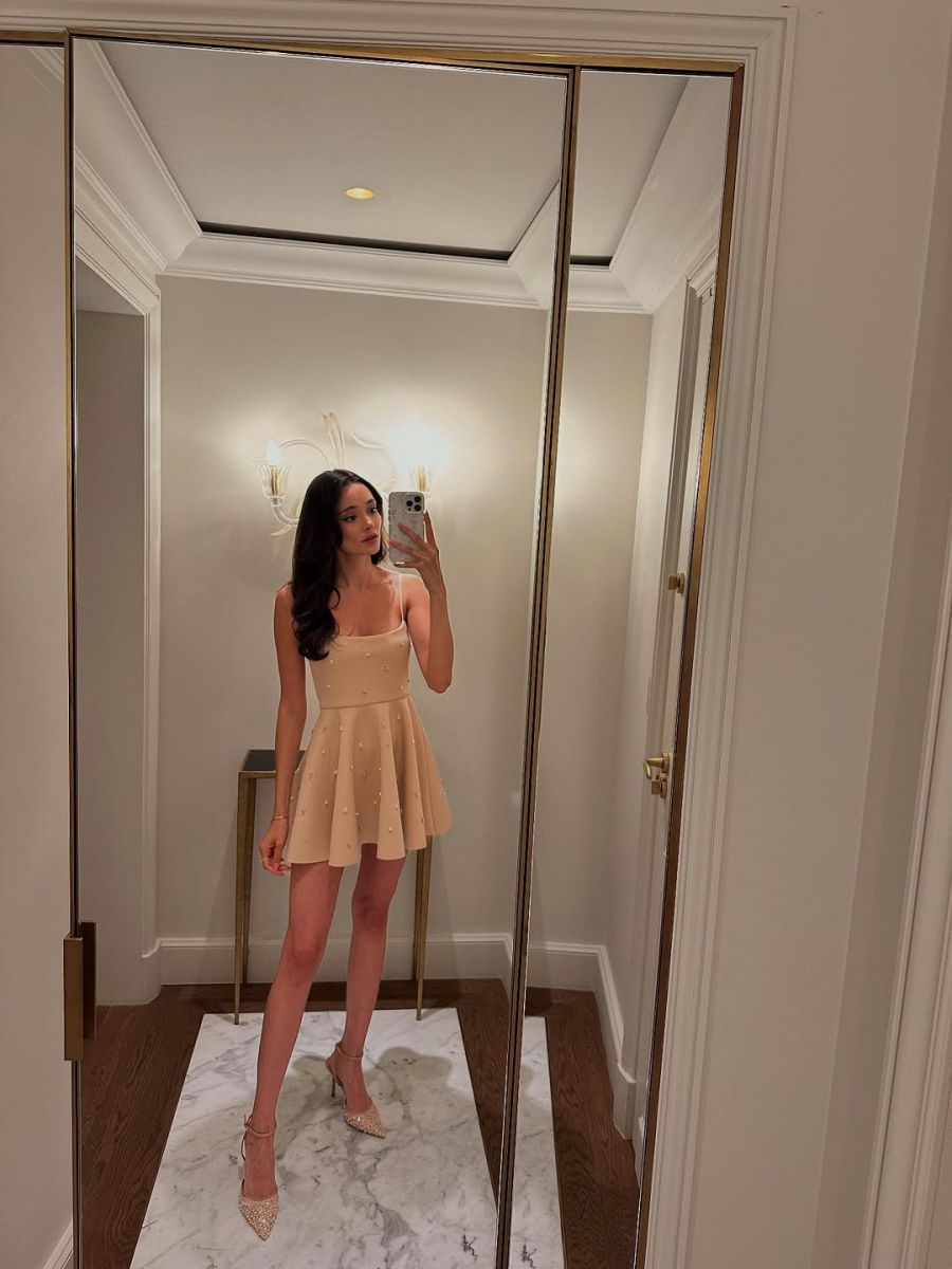  Валерия хотел 