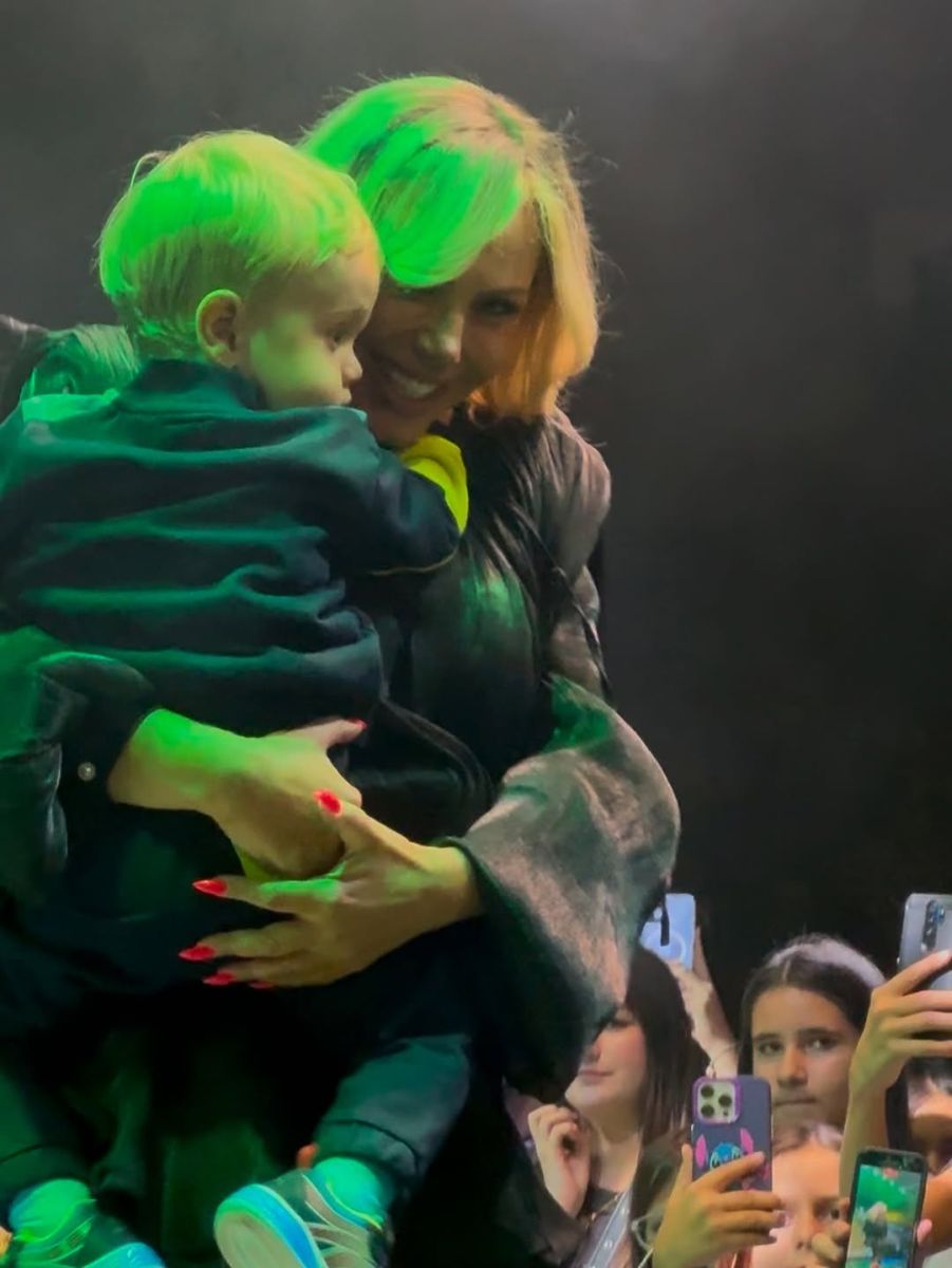 Камелия с Баян