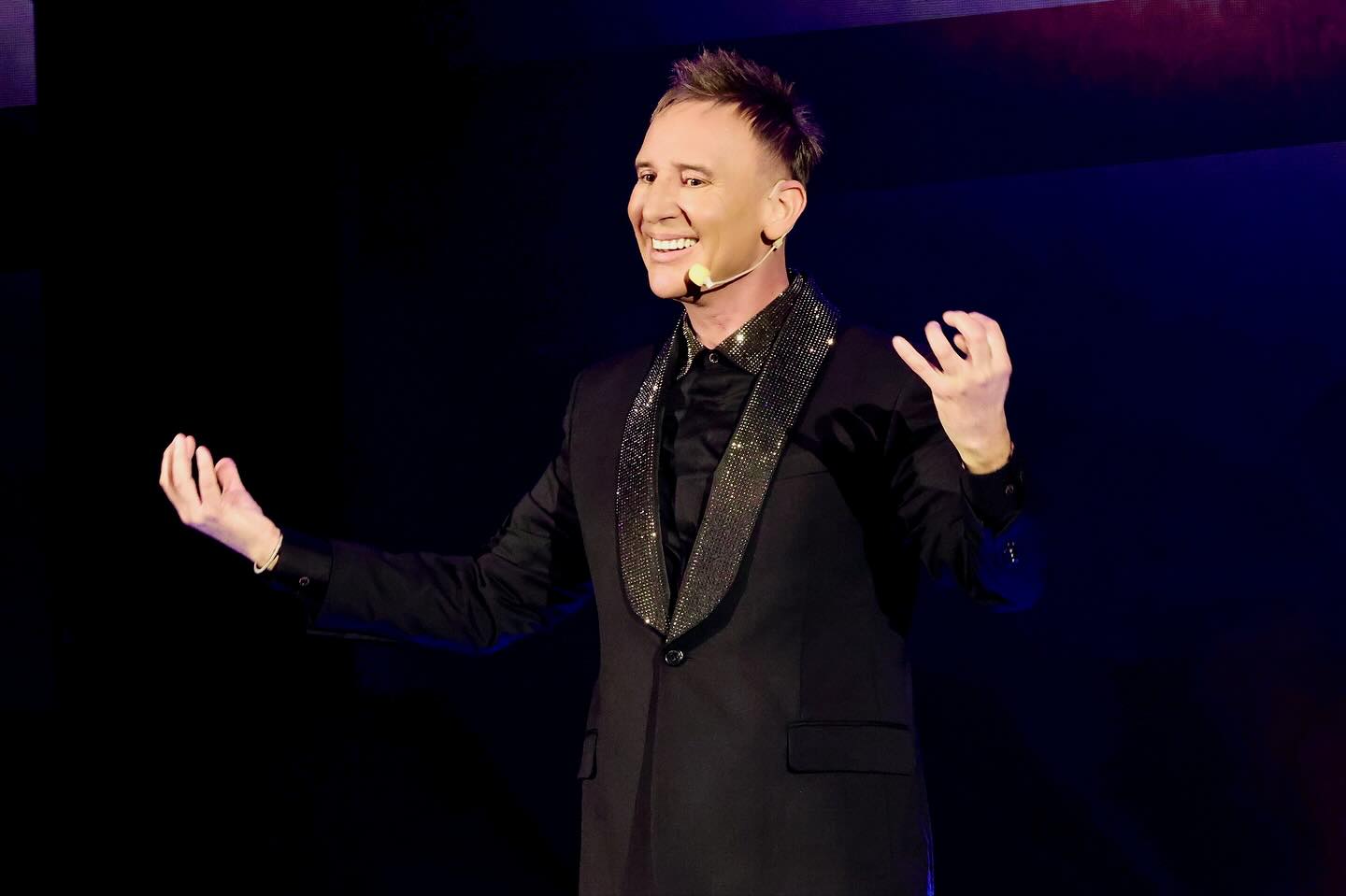 Виктор Калев лице