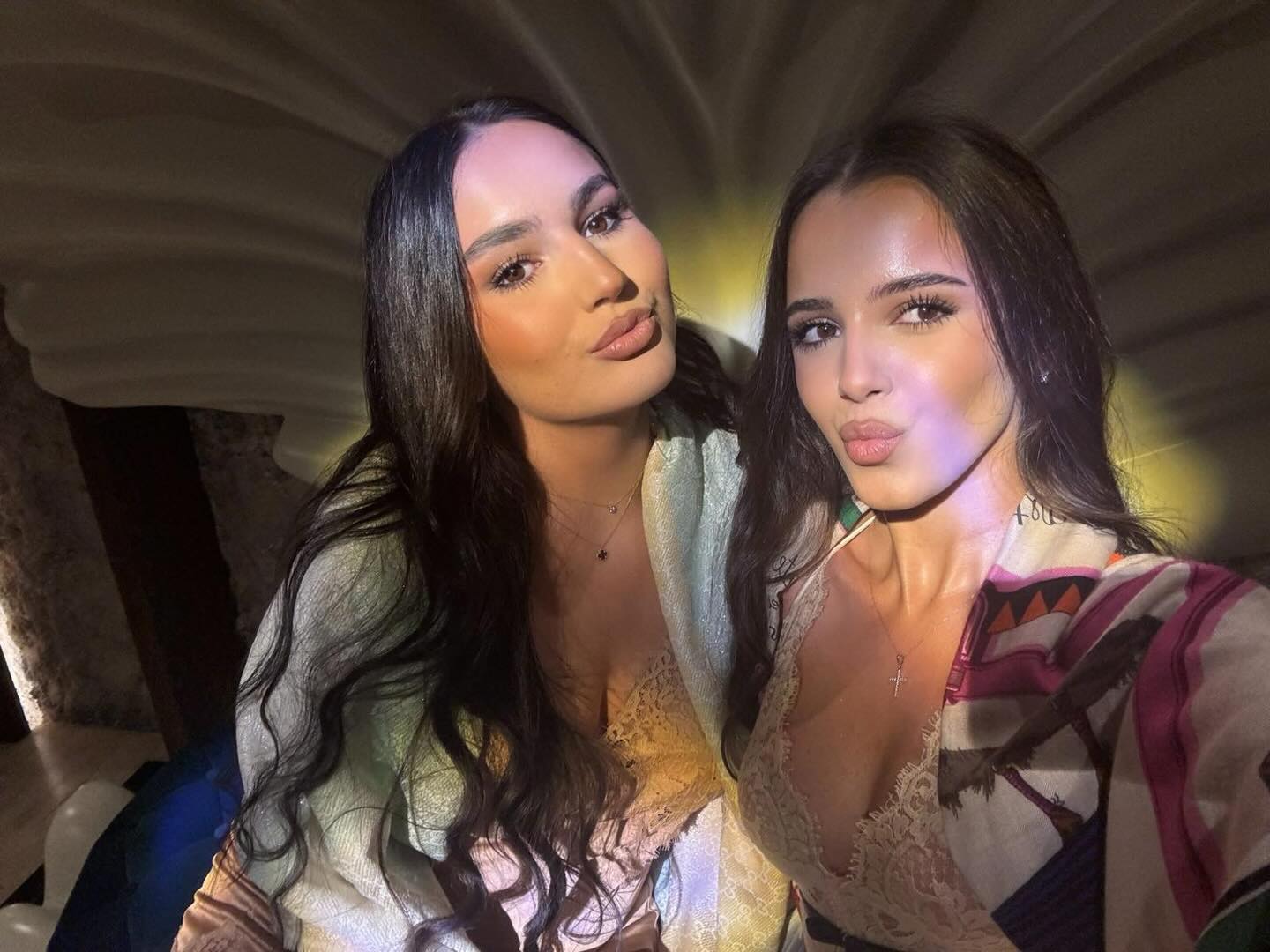 Марая с приятелка