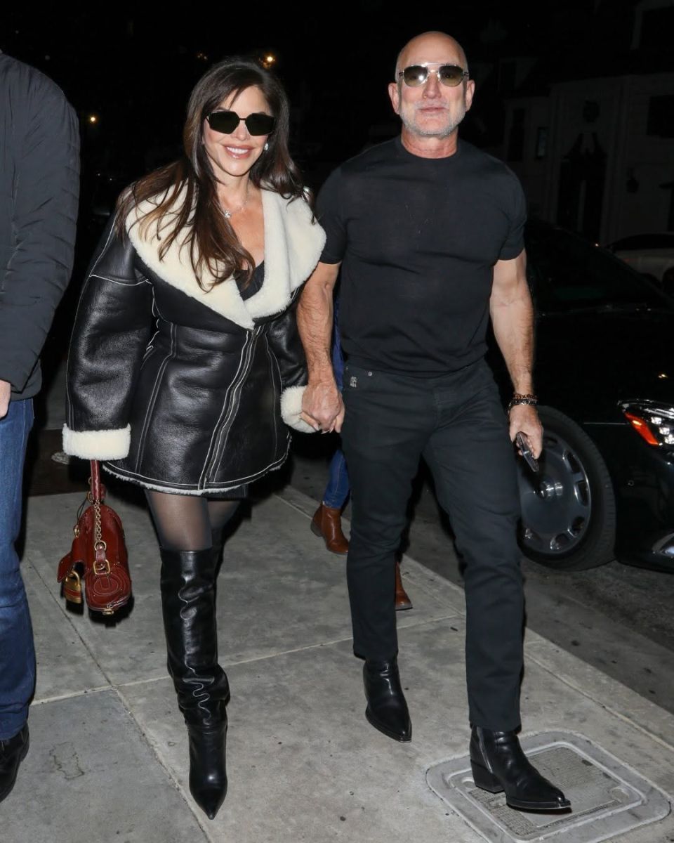 Лорън Санчес палто