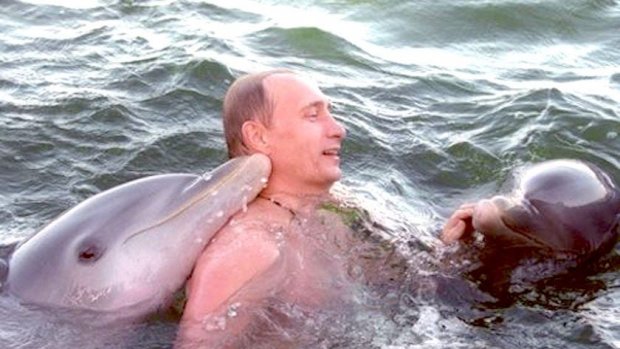 Путин плуване