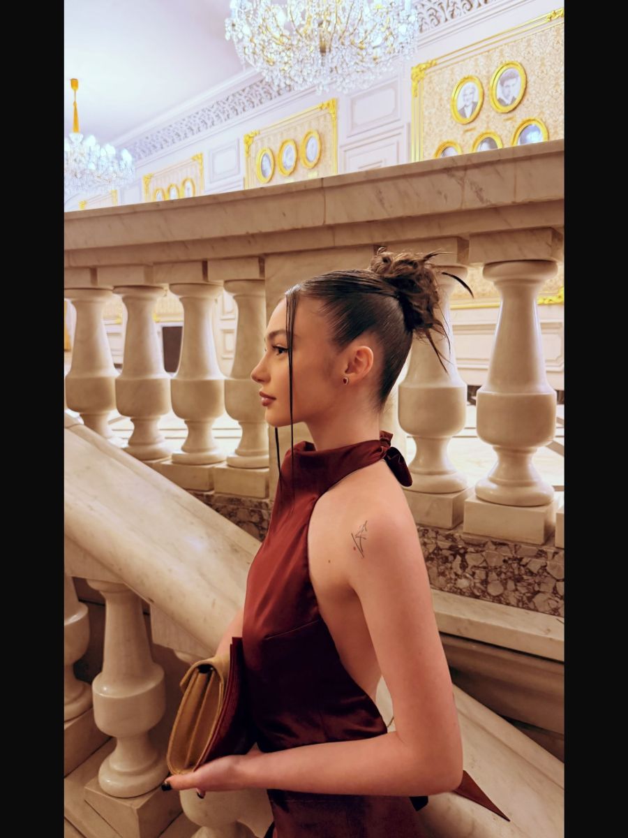 Крисия официална рокля