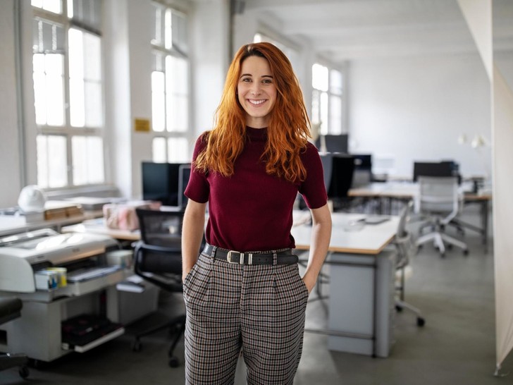  жена в офиса 