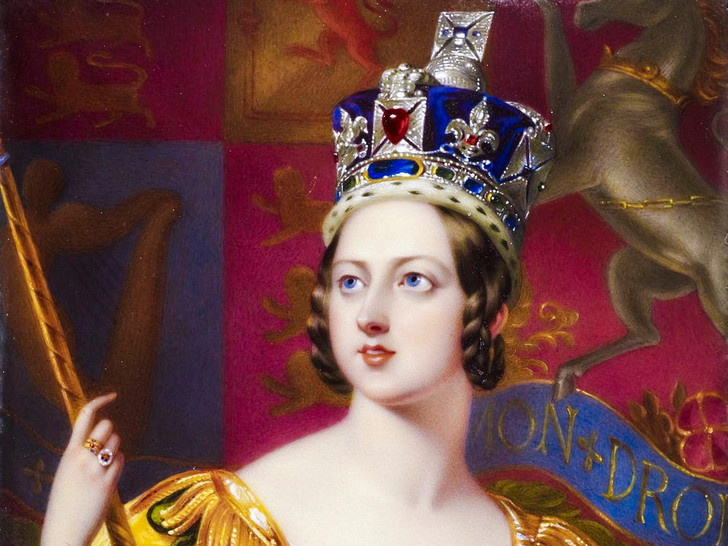 кралица Виктория корона
