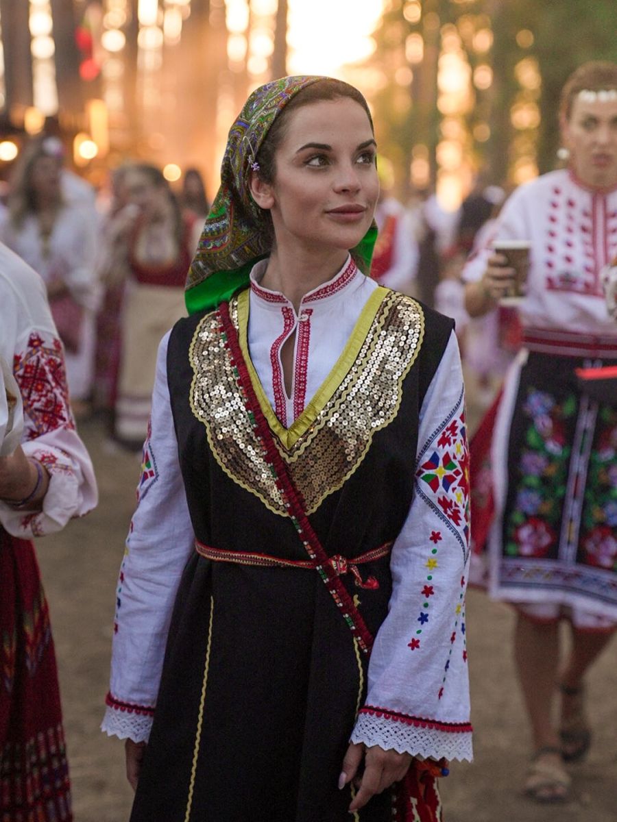 Ивка Бейбе носия
