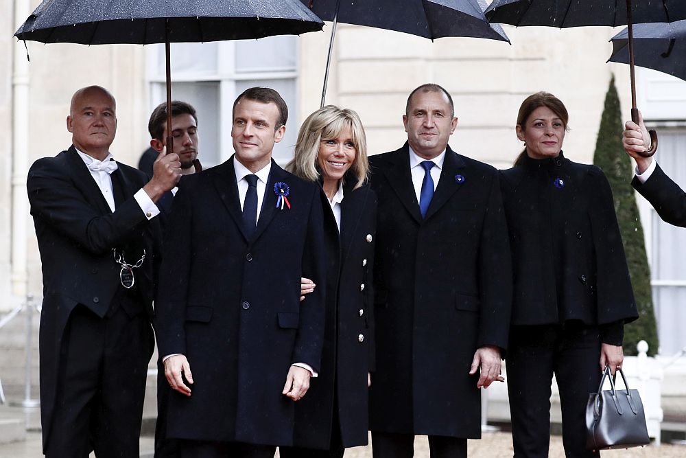  Десислава Радева палто 