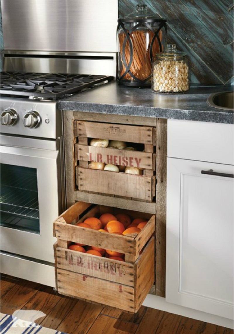 кухненски шкаф от дървени кутии