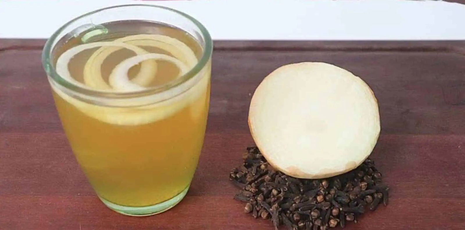 лук и карамфил