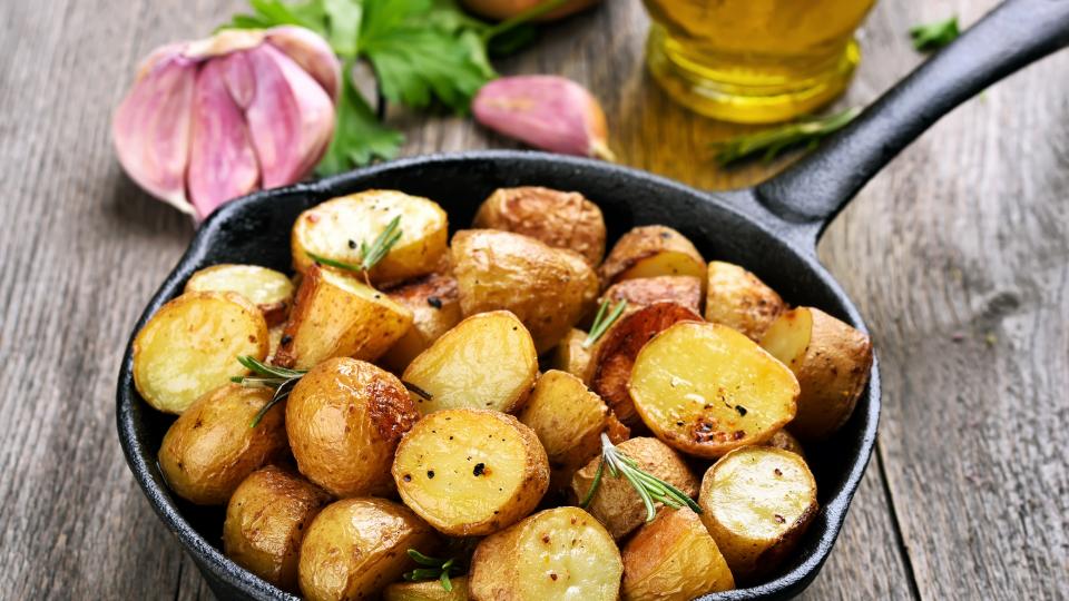 печени картофи