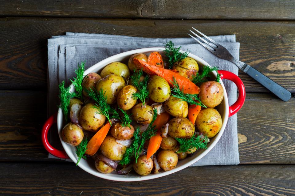 картофи със зеленчуци