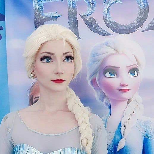живата Елза от Frozen