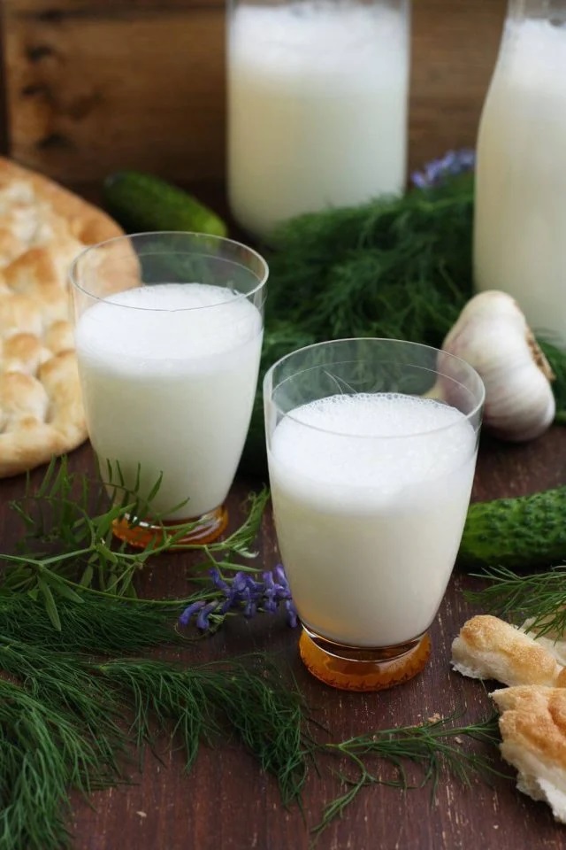 чаши айрян