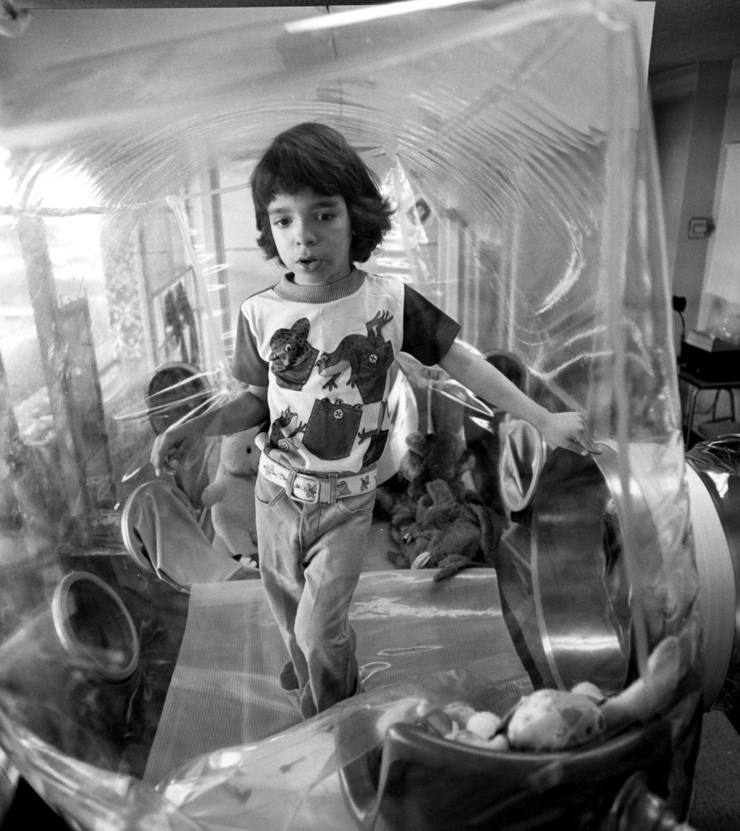  момче в балон 