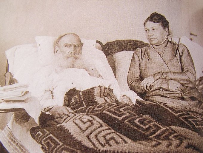 Толстой съпруга